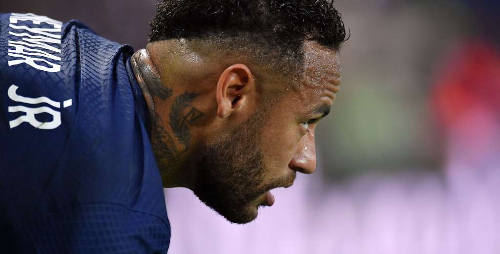 Could it happen? Neymar linked to LAST MINUTE move to the Premier League